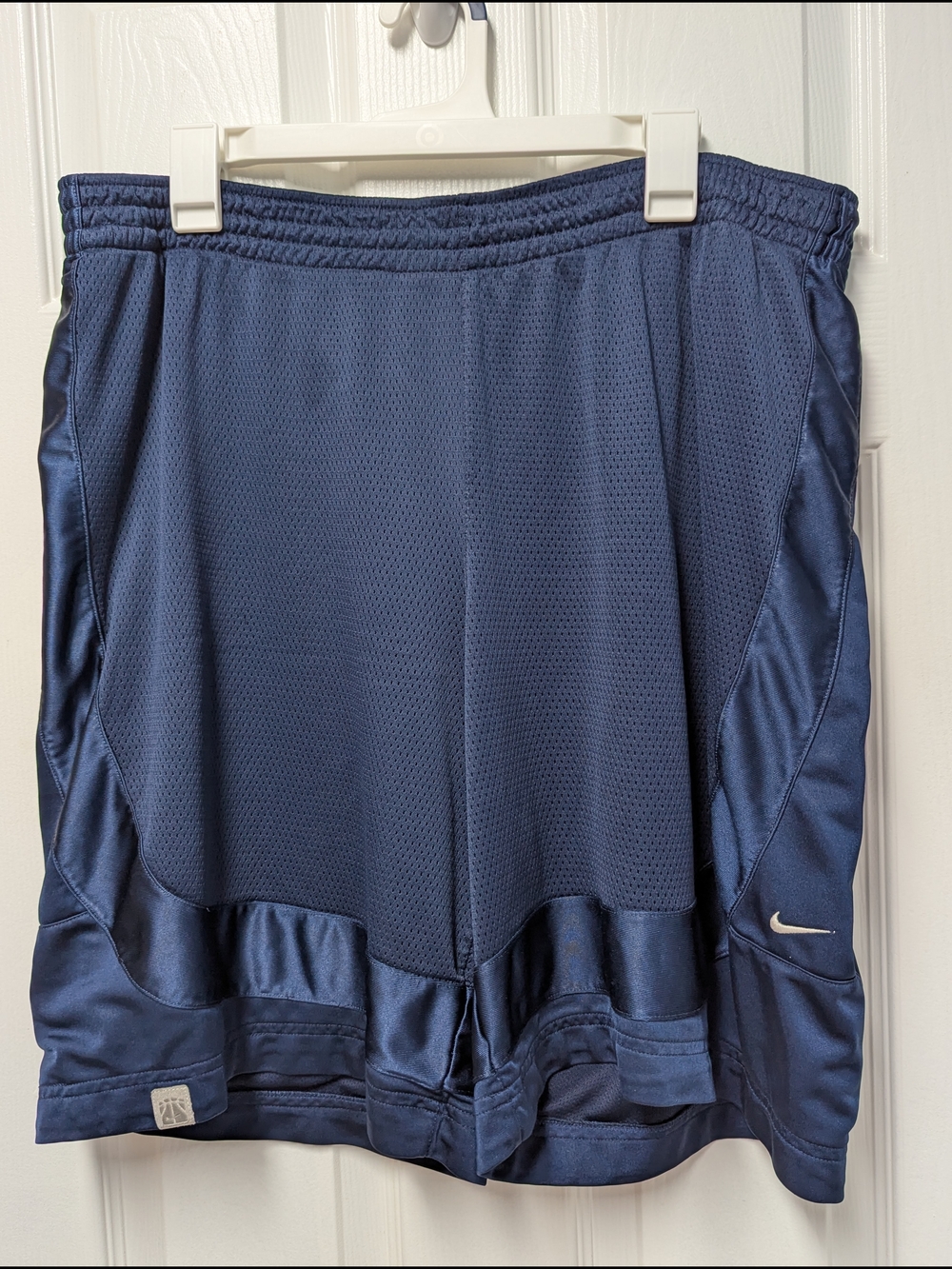 Nike Men’s Navy Blue Athletic Basketball Shorts